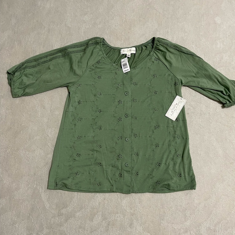French Laundry green eyelet front top sz L NEW